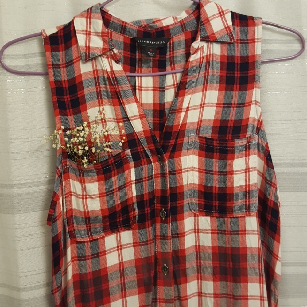Trendy plaid vest